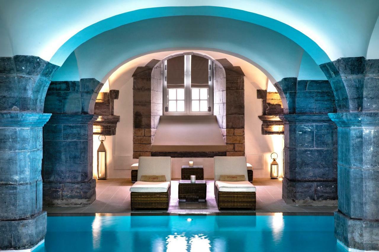 ואלנסיין Royal Hainaut Spa & Resort Hotel מראה חיצוני תמונה