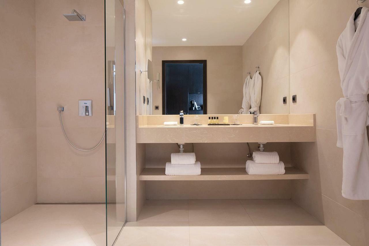 ואלנסיין Royal Hainaut Spa & Resort Hotel מראה חיצוני תמונה