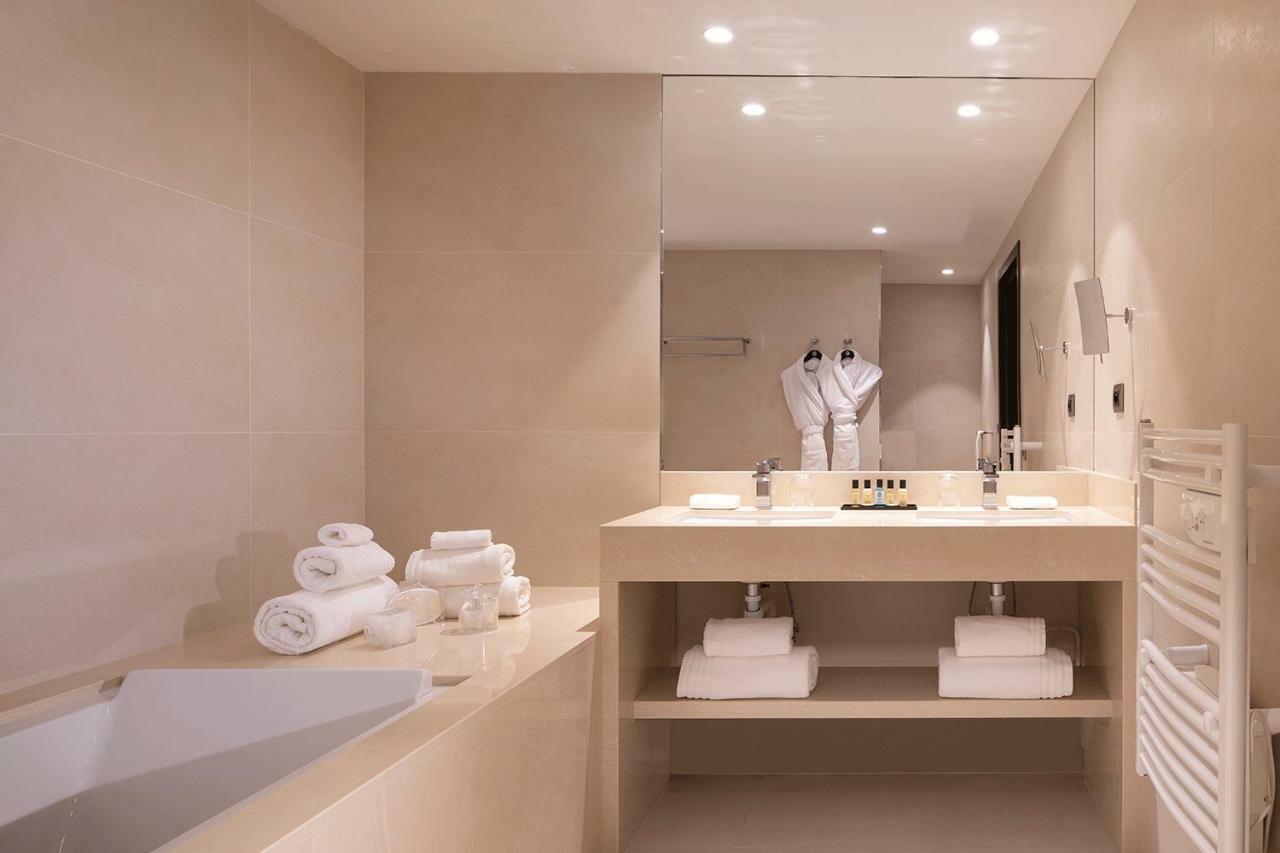 ואלנסיין Royal Hainaut Spa & Resort Hotel מראה חיצוני תמונה